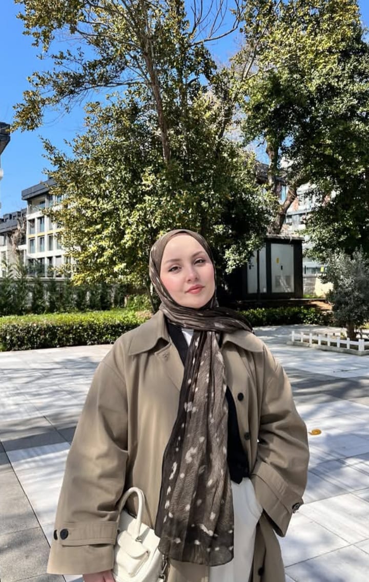 Yeni Birlikte Başarı Escort Dila