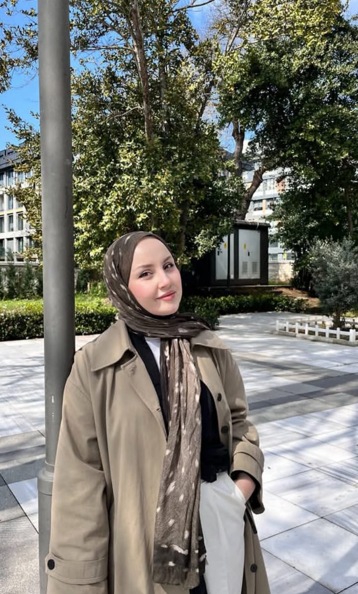 Dededüzü Hassas Bayan Escort Bayan Hale